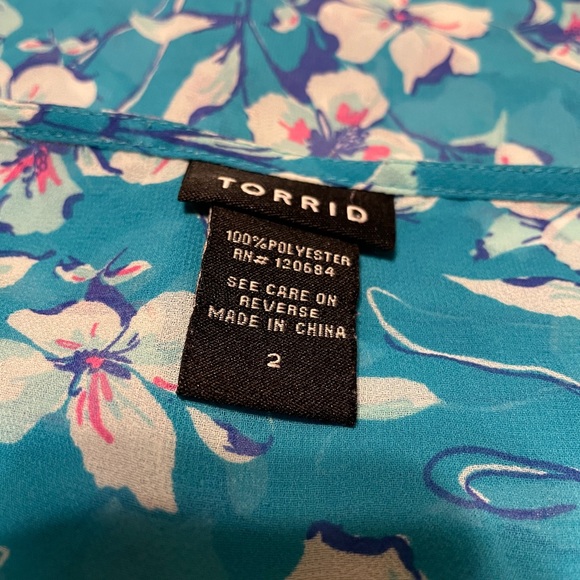 Torrid sheer floral teal blouse w/ buttons sz 2x - Picture 8 of 9